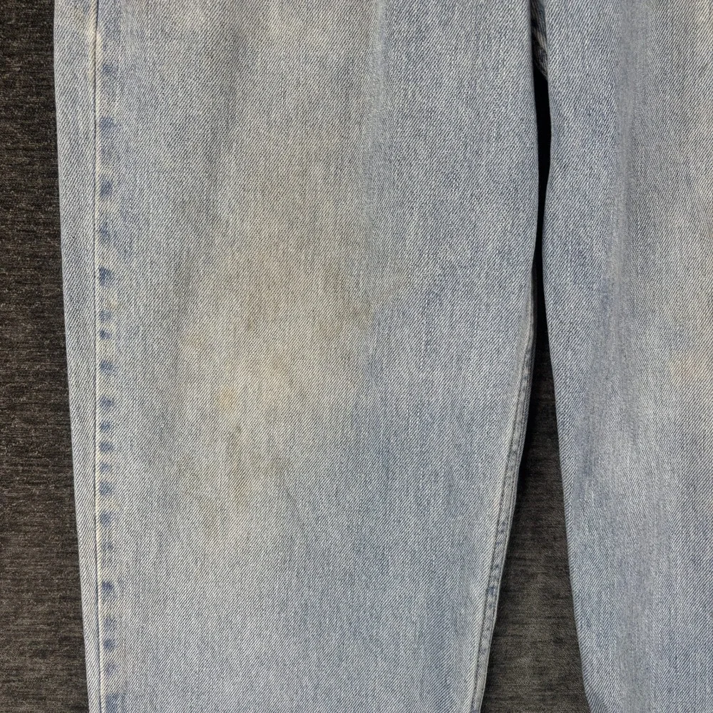 Levis measurements waist